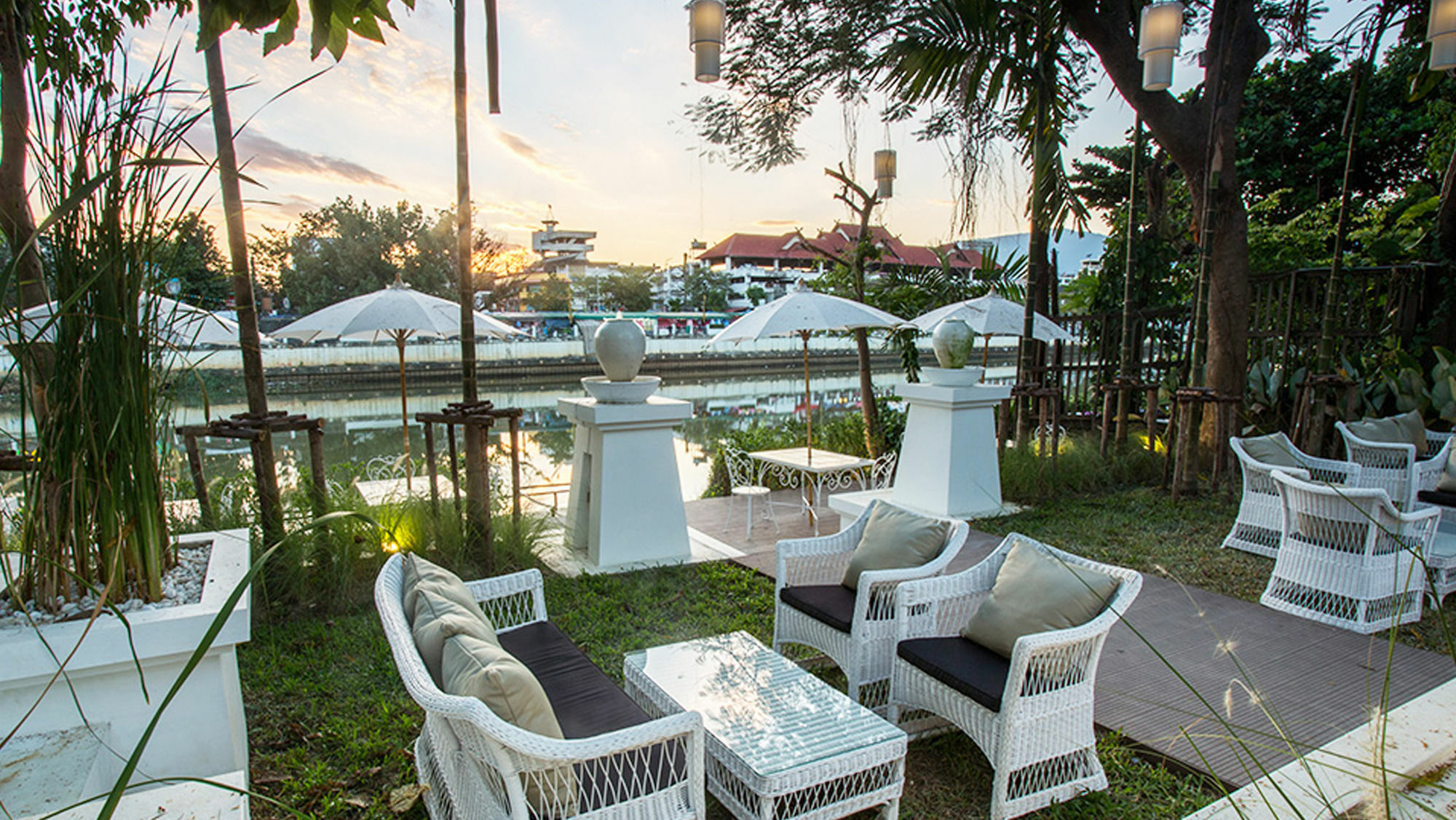 B2 Riverside Colonial Hotel Чіангмай Екстер'єр фото